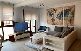 Precioso Apartamento A Estrenar En El Centro De Ezcaray 6-8 Pax